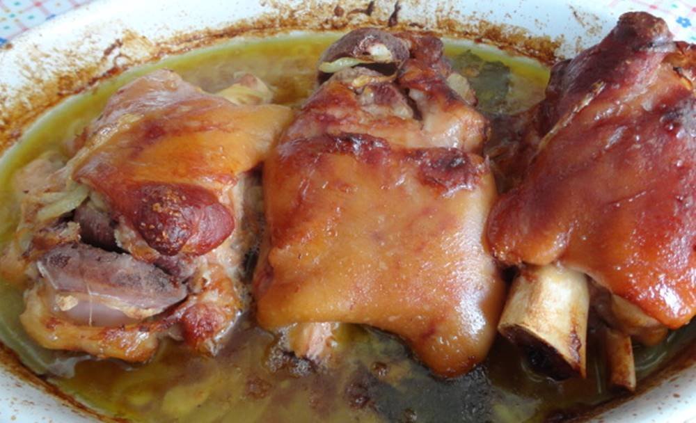 Pernil no forno com cerveja - Receitas De Ouro