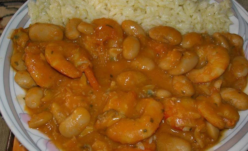 Feijoada de gambas com bacon e chouriço - Receitas De Ouro