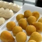 Massa de Coxinha Fácil - RECEITAS DE MÃE xr:d:DAGCG39VQ44:10,j:3825106518596462774,t:24041112