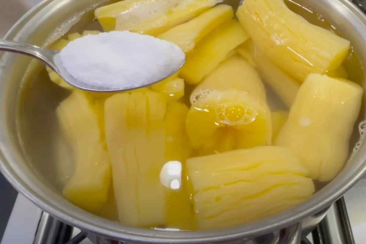 O Segredo Revelado: Como Cozinhar Mandioca (Macaxeira/Aipim) que Desmanche