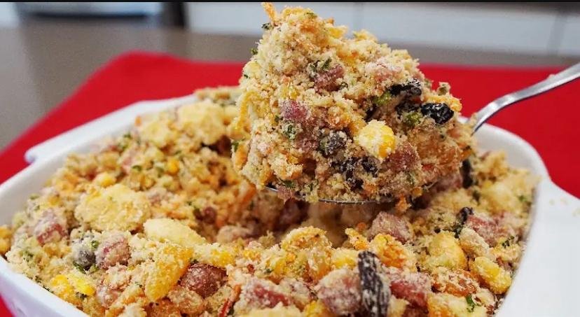 Farofa de Natal Perfeita: Tradição e Sabor Inesquecível!
