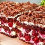 Bolo de Natal Perfeito: Sabor de Família Inesquecível! 57ed853b-7f5b-4160-a3f1-5a9ab0d57c2d