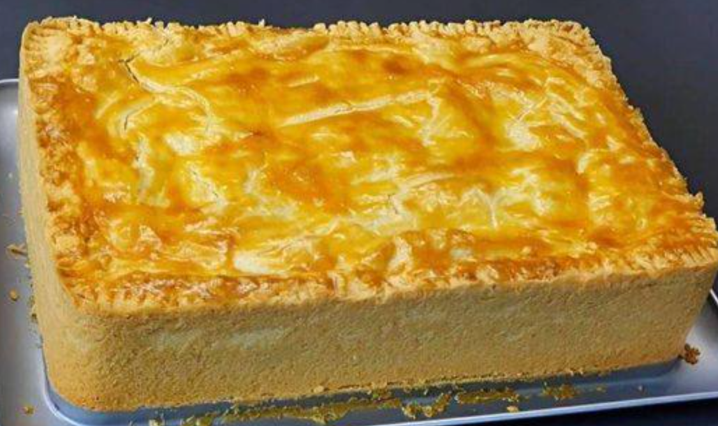 Empadão de Frango: Massa que Derrete e Sabor Inesquecível!