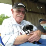 A Fidelidade Inesperada: Como um Filhote Abandonado Salvou a Vida de um Idoso - Guia Receita ba79b4d2-4626-4237-a83e-4b0a7309a04c