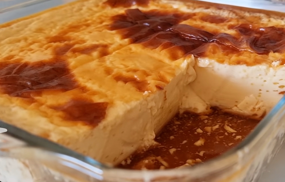 Flan Cremoso de 5 Minutos: A Sobremesa Perfeita! 🍮
