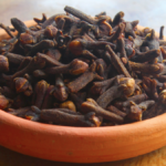 Cravo-da-Índia Fritura: Elimine Odores e Perfume Sua Casa cf72af67-841a-42d6-9c5f-867b0398fc55