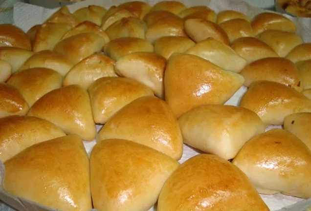 Massa Esfiha Fácil: Sabor Irresistível em Minutos!